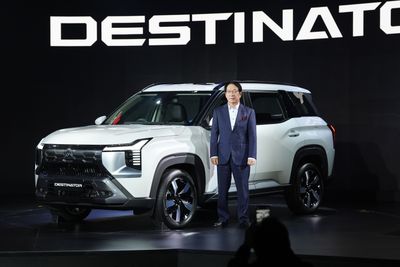 5 Rekomendasi Warna Mitsubishi Destinator Ultimate Terbaik yang Bisa Kamu Pilih, Semuanya Mewah!