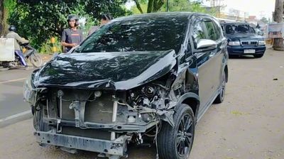 Viral! Mobil Dinas Bawaslu Provinsi Jambi Diduga Terlibat Tabrak Lari, Pengemudi dan Mobil Diamankan Polisi
