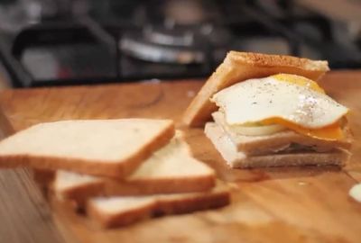 Resep Sandwich Double Decker, Praktis dan Bikin Kenyang!