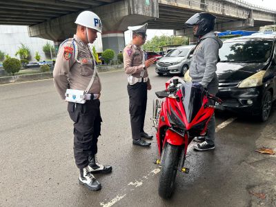 34 Pelanggar Aturan Lalu Lintas di Ambon Kena Tilang dalam Operasi Patuh Hari Kelima
