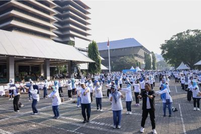 Peringati Hari Keluarga Nasional, Pemprov Jateng Gelar Senam Massal dan Layanan Kesehatan