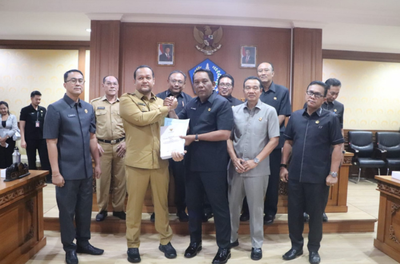 Wabup Badung Serahkan Dokumen Ranperda RPJMD Badung 2025-2029