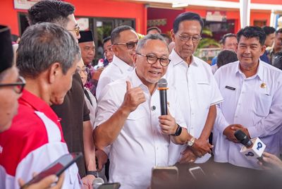 Menko Zulhas Apresiasi Kopdes Sinduadi Sleman : Ada Dokter dan Apoteker