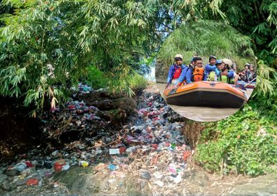 Sungai Cibanten Memprihatinkan Ada Puluhan Titik Tumpukan Sampah