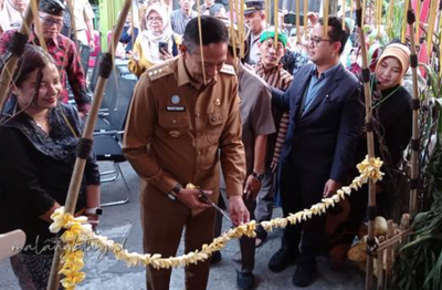 Semar Tempo Doeloe 2 Dibuka Wali Kota, Merajut Budaya dan Ekonomi Kampung