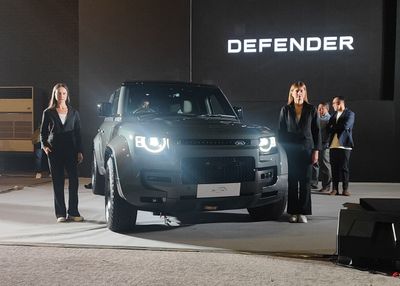 Defender Octa, SUV Terkuat Land Rover Meluncur di Indonesia
