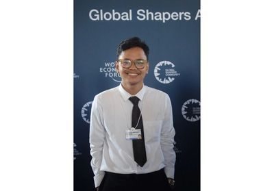 Mahasiswa UNAIR Jadi Delegasi Termuda WEF: Ide Green Hearts Jadi Solusi Limbah Global
