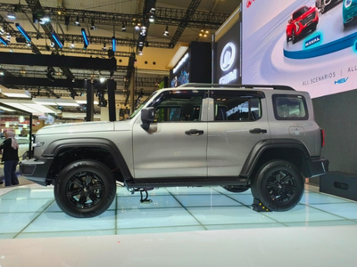 5 Kelebihan GWM Tank 300 Diesel Terbaru 2025 yang Baru Dirilis: Siap Diajak Offroad dan Berpetualang!