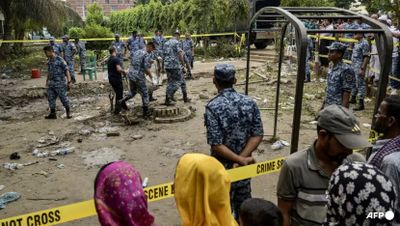 Duka dan Amarah Warga Bangladesh Usai Jet Tempur Jatuh Tewaskan 31 Orang di Sekolah