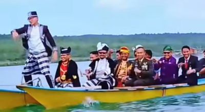 Aksi Pacu Jalur Wamendagri Bima Arya di Buton Tengah Bikin Warganet Riuh