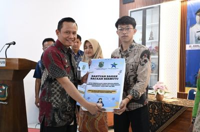 Demi Meningkatkan Minat Baca, Pemkab Banjarnegara Beri 1.000 Buku ke 44 Perpustakaan Desa