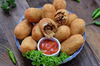4 Resep Combro Renyah Tahan Lama, Cara Buatnya Simple!
