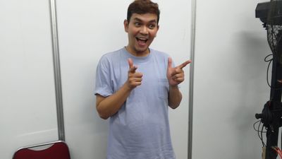 Indra Bekti Hidupkan Karakter Bagong di Panggung Kolosal Sabang Merauke 2025