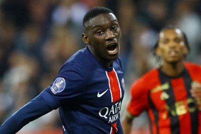 PSG Siap Lepas Randal Kolo Muani, Manchester United Bisa Dapat Harga Diskon!