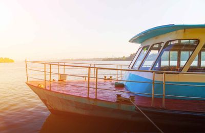 KM Tilongkabila Tabrak Karang di Selat Buton, Penumpang Panik dan Pelayaran Kembali ke Pelabuhan