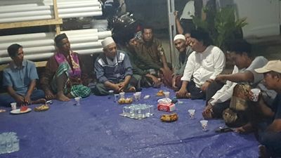 Hangatnya Silaturahmi Malam Hari di Pesayan: Madri Pani dan Warga Bertemu dalam Kesederhanaan