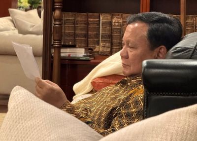Presiden Prabowo Baca Surat Siswa Sekolah Rakyat: Sebelum Sekolah Kami Merasa Tidak Punya Masa Depan