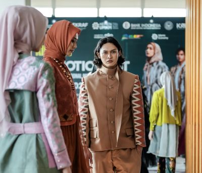 Wastra dan Modest Fashion Jadi Senjata Baru Promosi Wisata