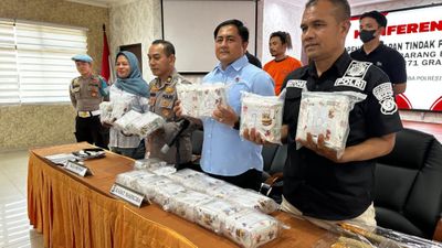 Pasutri di Riau Jadi Pengedar Narkoba