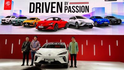 MG 4 EV Max Terbaru Hadir di GIIAS 2025, Sedan Listrik Premium yang Siap Diajak Perjalanan Jauh!