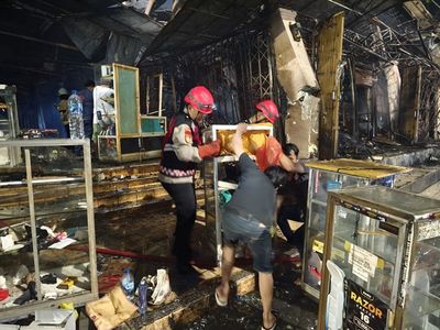Pasar Taman Puring Jaksel Dilahap Api, Polisi Sebut Sekira 500 Kios Terbakar