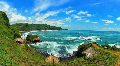 Keindahan Alam Purba Pantai Menganti Kebumen Resmi Diakui UNESCO