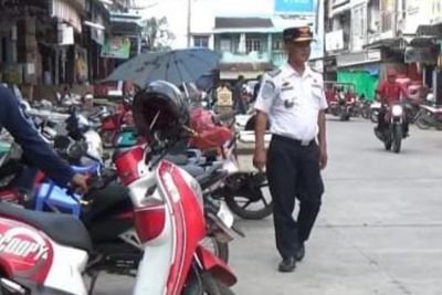 Viral Tukang Parkir Pukul Pemilik Toko di Kuala Tungkal, Dishub Pastikan Pelaku Jukir Liar