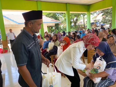 Sinergi Wakil Rakyat Pudat dan Daerah Berbagi untuk Lansia dan Disabilitas di Berau