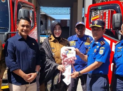 Wali Kota Banda Aceh Serahkan 2 Armada Damkar Baru, Perkuat Layanan Tanggap Darurat