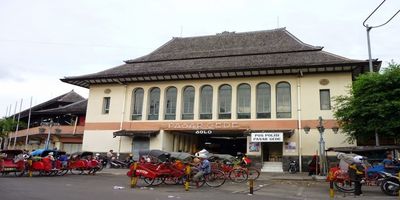 Pasar Gede Solo: Surga Kuliner Legendaris dan Wisata Belanja Sekali Jalan!