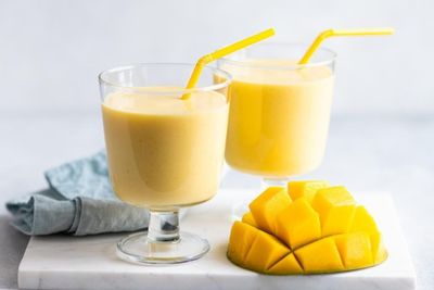 7 Manfaat Mangga dan Yoghurt untuk Kesehatan yang Sayang Dilewatkan