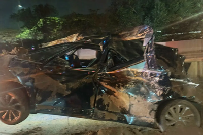 Minibus Tertimpa Dump Truk di Karawang, Satu Warga Negara Jepang Meninggal