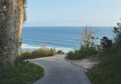 Pantai Tanpa Keramaian? Yuk, Main ke Pantai Nyang Nyang – Surga Tersembunyi di Uluwatu!