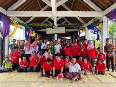 Keseruan MPLS SMKI Kasihan Bantul Saat Sambangi 4 Panti Asuhan