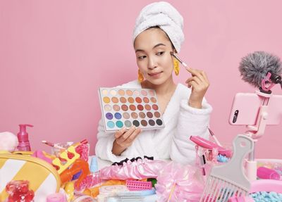 17 Ide Bio Instagram Kreator Kecantikan Profesional: Singkat, Aesthetic, dan Auto Dilirik Brand