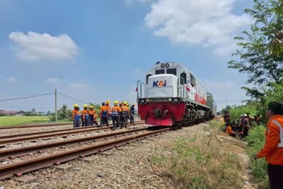 Evakuasi Rangkaian KA Argo Bromo Anggrek Rampung, Lintasan Kembali Normal