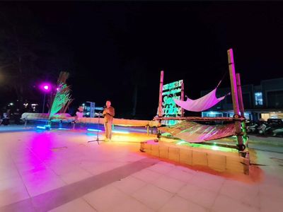 Sagu dan Identitas Budaya : Pameran Seni Instalasi Meriahkan Pinggiran Kali Kadia