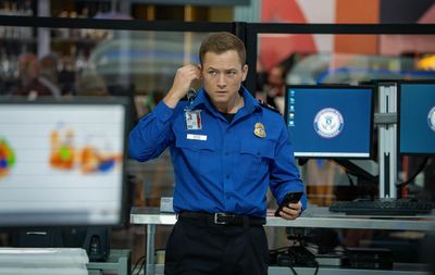 Taron Egerton Sebut Dirinya Tak Cocok Perankan James Bond: Saya Bukan Orang yang Tepat