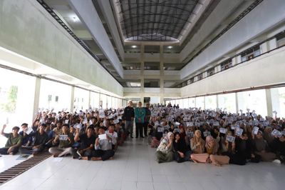Disambut Hangat, Mahasiswa KIP-K 2025 Mulai Tempati Asrama USK