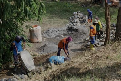 Wagub Jateng Tinjau Lokasi Tanggul Jebol di Kendal, Perbaikan Masuk Anggaran 2026