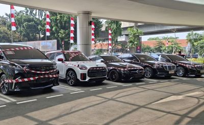 5 Mobil Mewah dan Uang Tunai Milik Tersangka Korupsi Minyak Pertamina Riza Chalid Disita Kejagung
