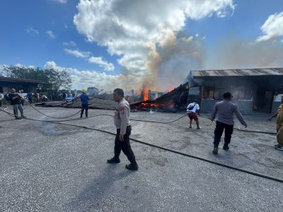 Bekas Warung dan Tempat Biliar Terbakar di Pasar Omele Tanimbar, Kerugian Capai Ratusan Juta