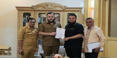 Peluncuran Padang Mobile Dalam Rangka HJK ke 356: bentuk Hadiah Dari Pemko Padang Untuk Mewujudkan Birokrasi Yang Modern dan Efisien