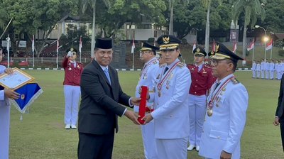 IPDN Beri Penghargaan Bergengsi untuk Wali Kota dan Wakil Wali Kota Medan