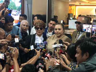 Tes DNA Bareng, Ridwan Kamil dan Lisa Mariana Sempat Bertemu?