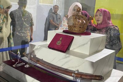 Hari Jadi Riau,Mahkota Siak Jadi Primadona Warga