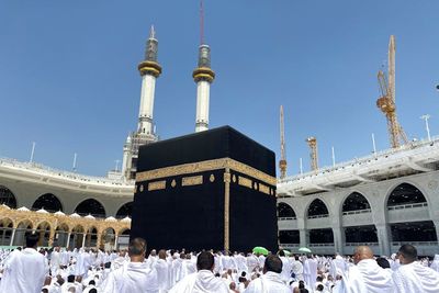 111 Caption tentang Umroh dalam Bahasa Inggris, Aesthetic!