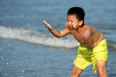 Bocah 7 Tahun Selamat dari Insiden Tenggelam di Pantai Berova Kolut