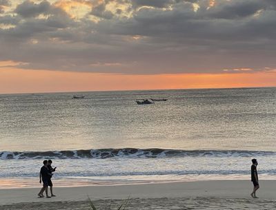 Lupakan Bali, Wisata Pantai Santolo di Garut Ternyata Gak Kalah Indah dan Instagramable