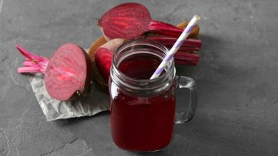 7 Manfaat Jus Bit, Wortel, dan Jahe untuk Kesehatan dan Energi Tubuh